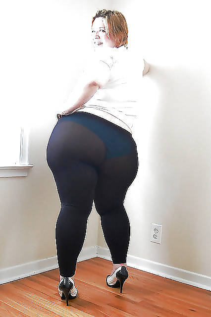 Huge Ass Large Butt Thick Booty Full Legs & Knees BBW MILF
